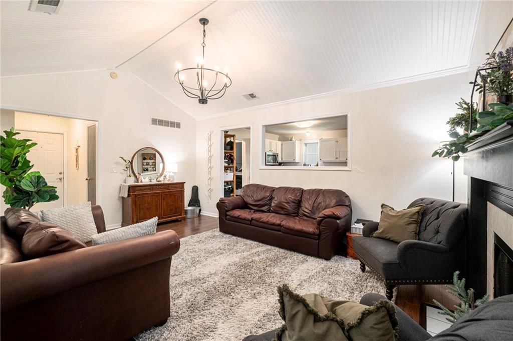 219 E Mcdonald Street — photo 7