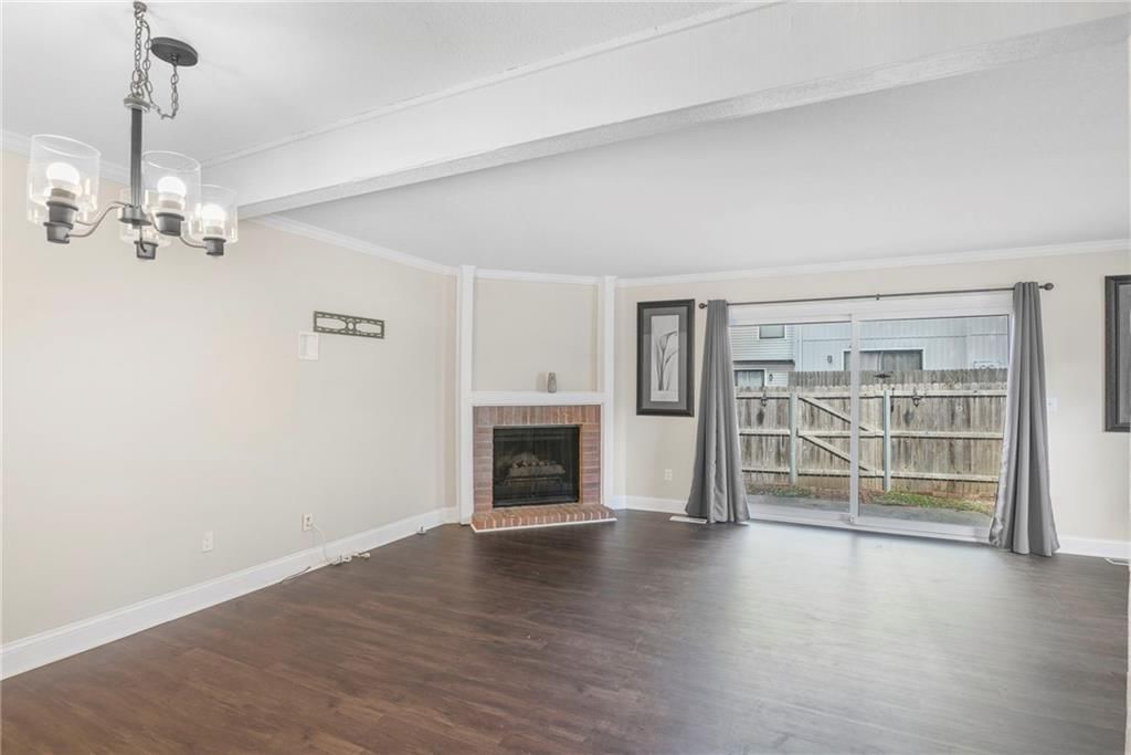 Photo 5 of 28 - 8636 W 108TH Place