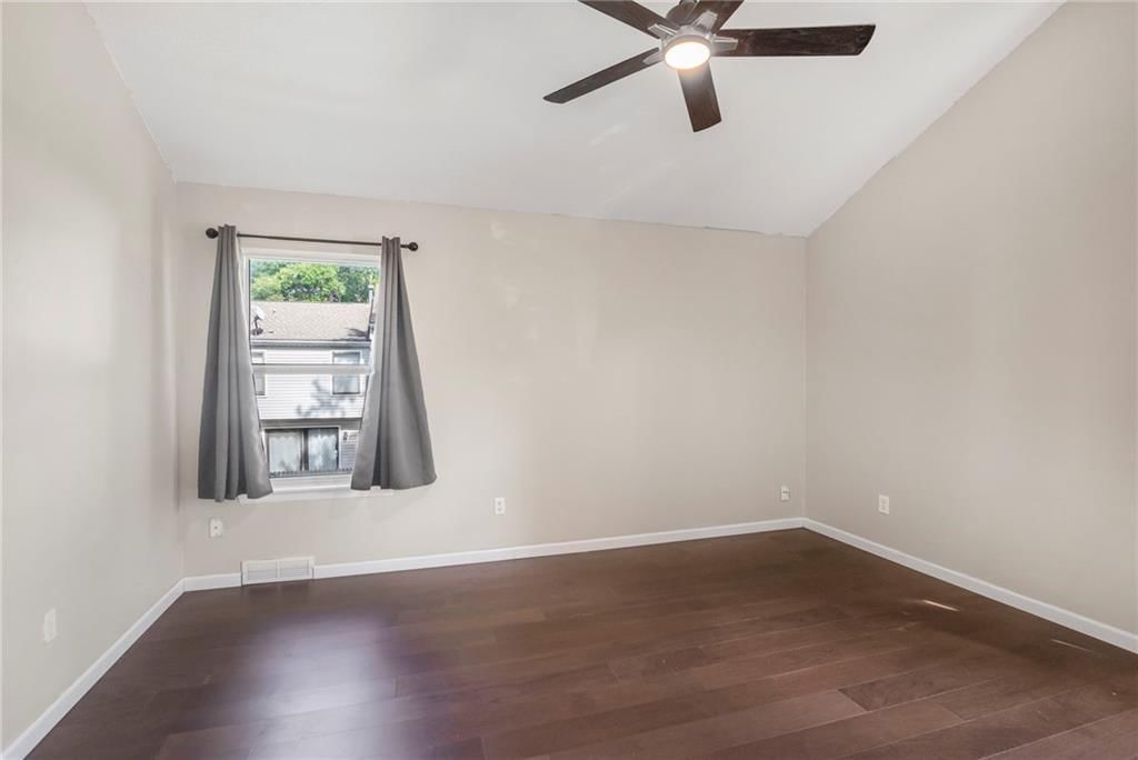 Photo 12 of 28 - 8636 W 108TH Place