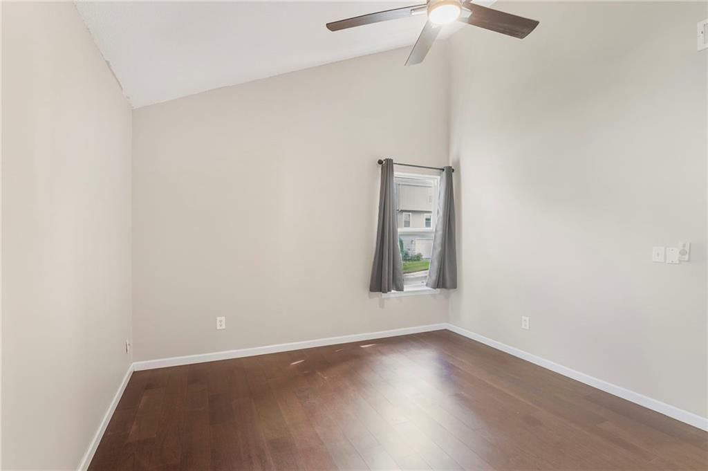Photo 13 of 28 - 8636 W 108TH Place