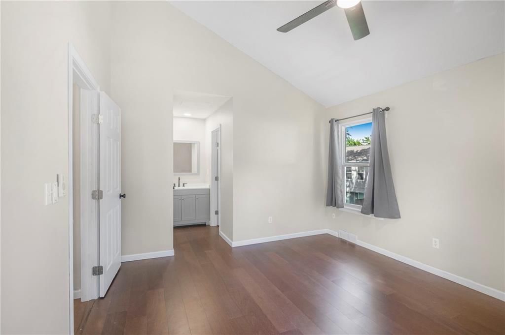 Photo 15 of 28 - 8636 W 108TH Place