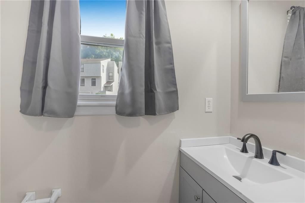 Photo 22 of 28 - 8636 W 108TH Place