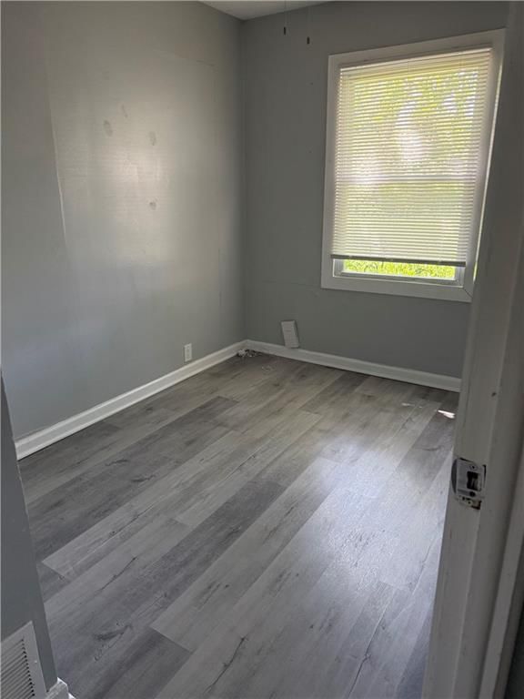 10738 Cambridge Avenue — photo 7