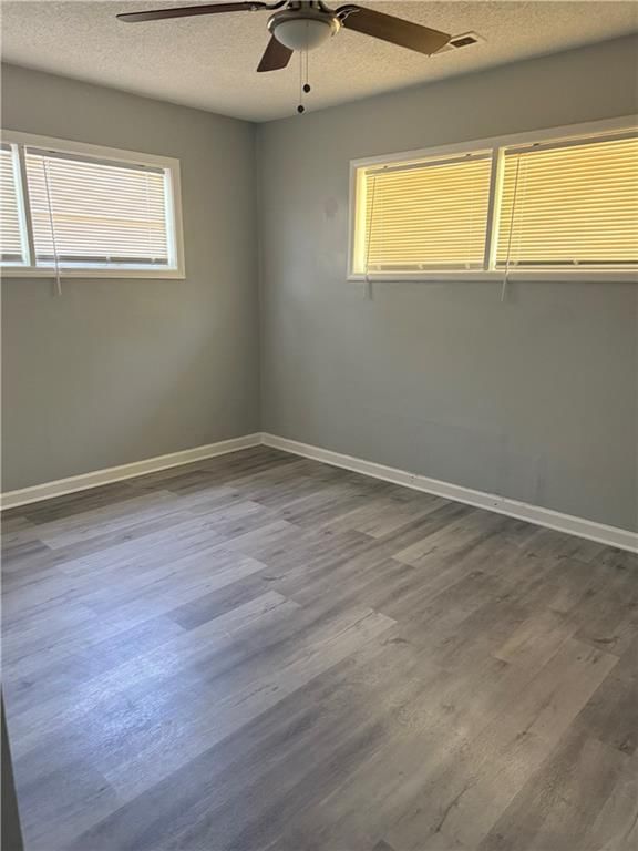 10738 Cambridge Avenue — photo 9