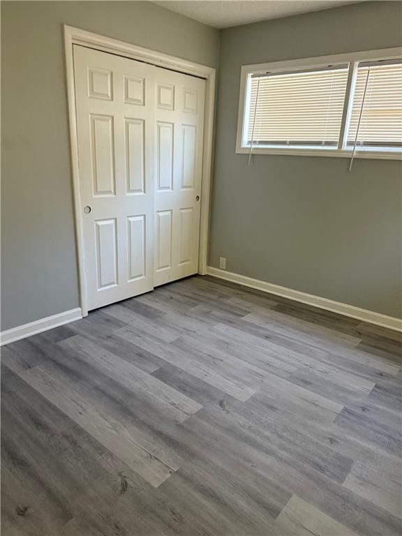 10738 Cambridge Avenue — photo 10