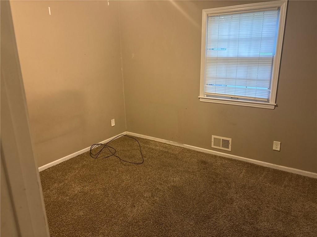 5933 Sterling Avenue — photo 11