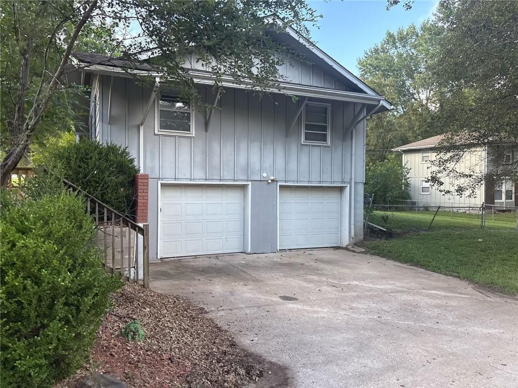 5933 Sterling Avenue — photo 14