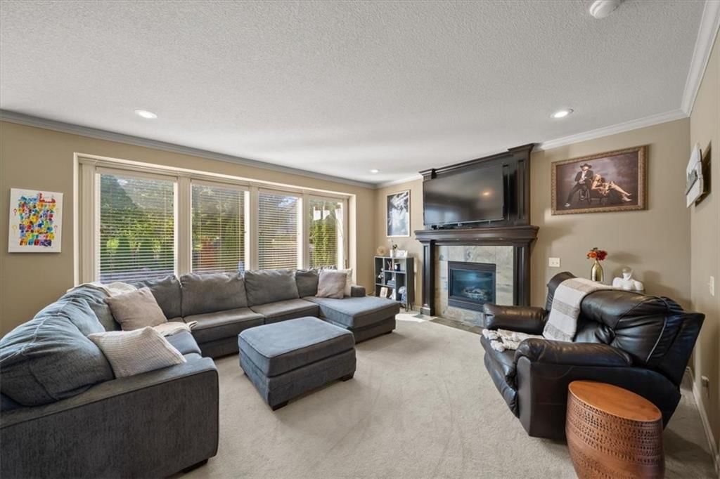 216 SW Ansel Adams Drive — photo 3