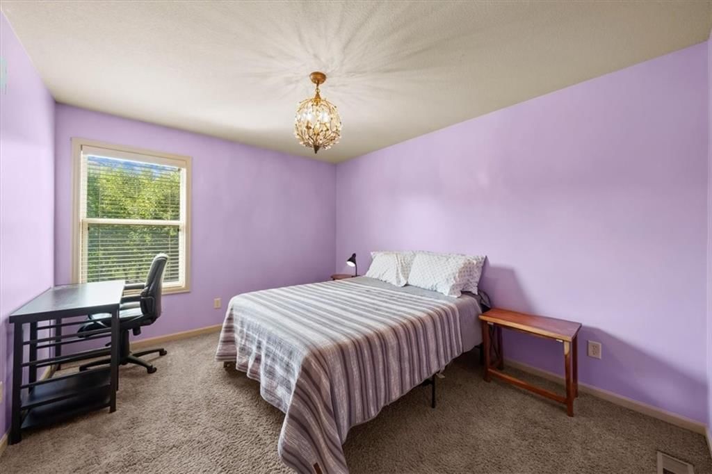 216 SW Ansel Adams Drive — photo 21