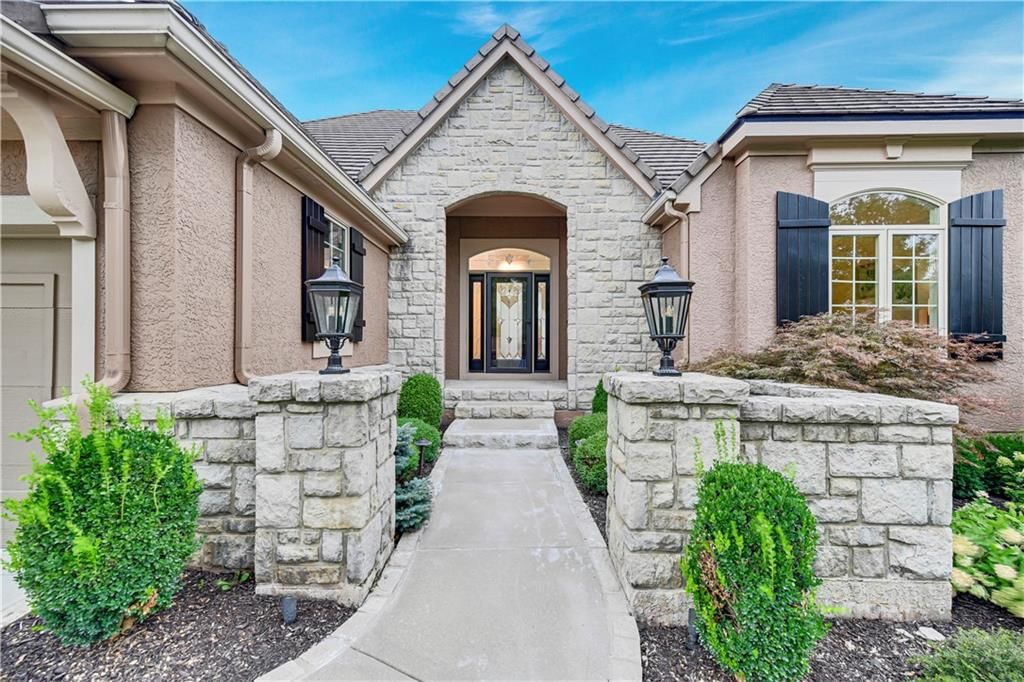 Photo 1 of 43 - 16720 S Country Club Drive
