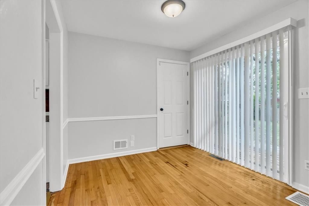 Photo 7 of 26 - 15305 E 44th Street