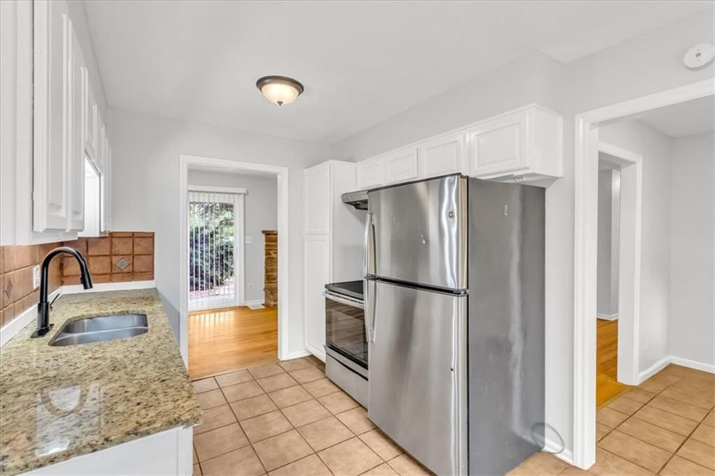 Photo 9 of 26 - 15305 E 44th Street