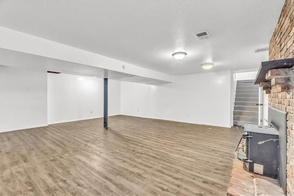 Photo 20 of 26 - 15305 E 44th Street