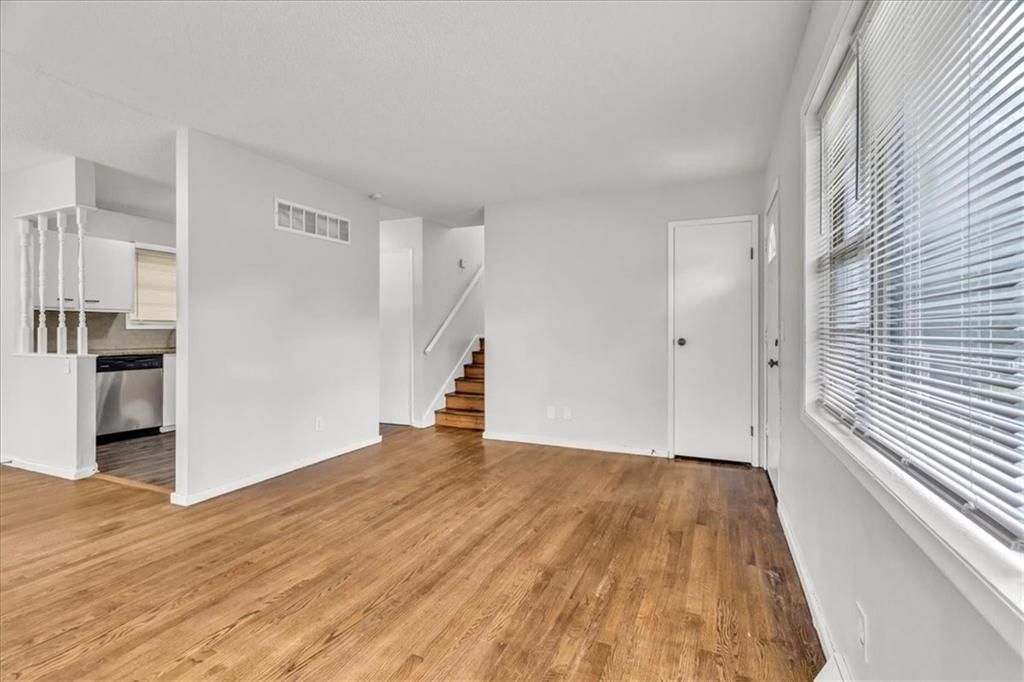 7920 NE San Rafael Drive — photo 4