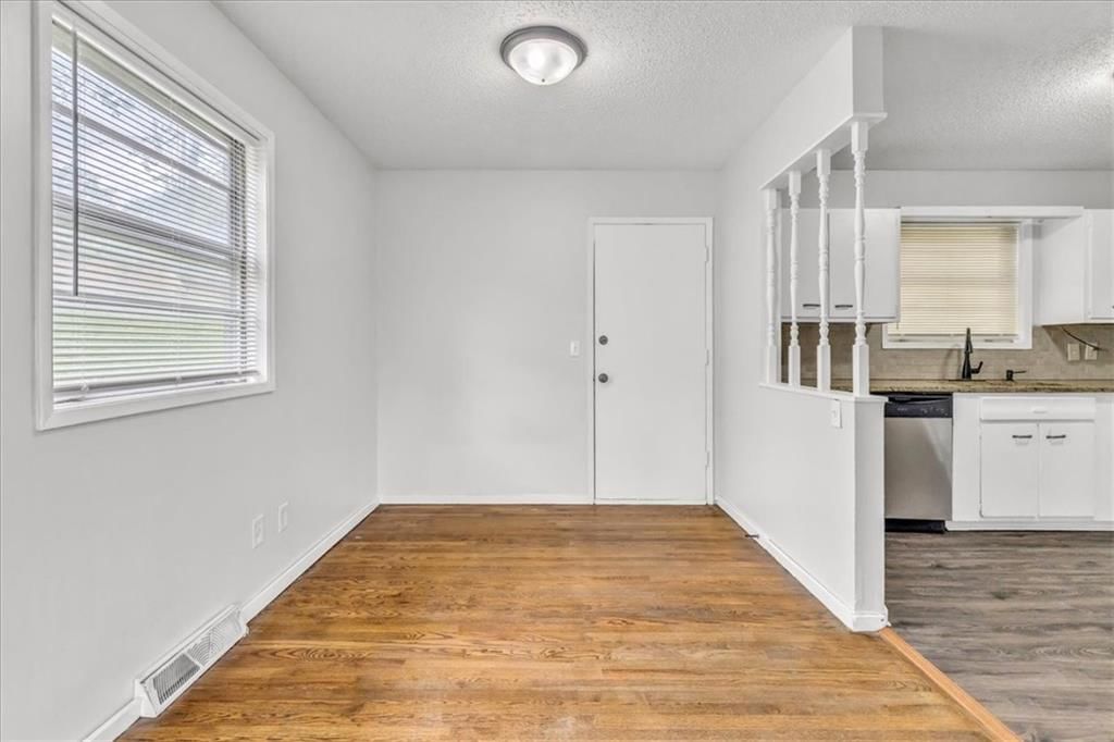 7920 NE San Rafael Drive — photo 7
