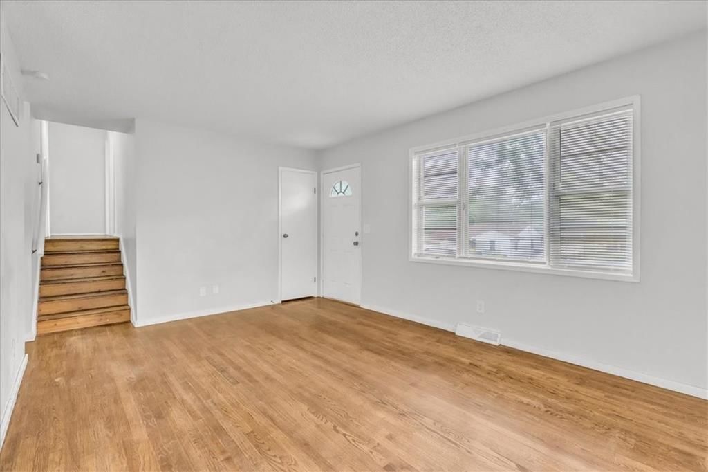 7920 NE San Rafael Drive — photo 8