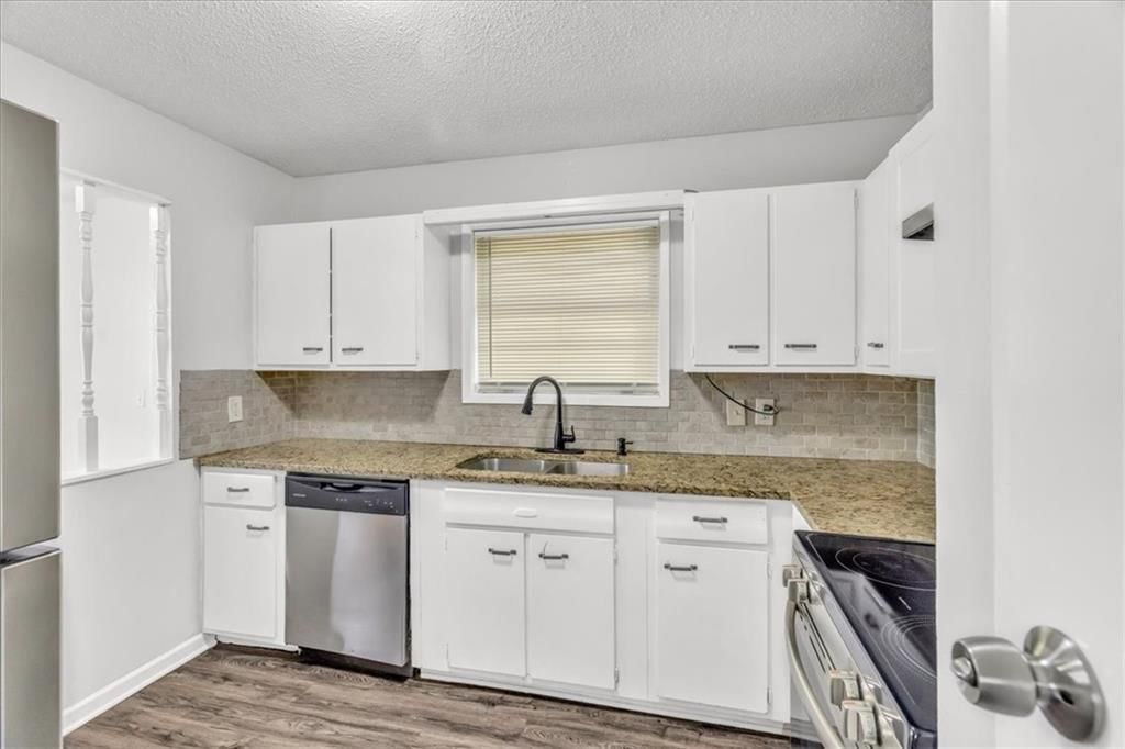 7920 NE San Rafael Drive — photo 10