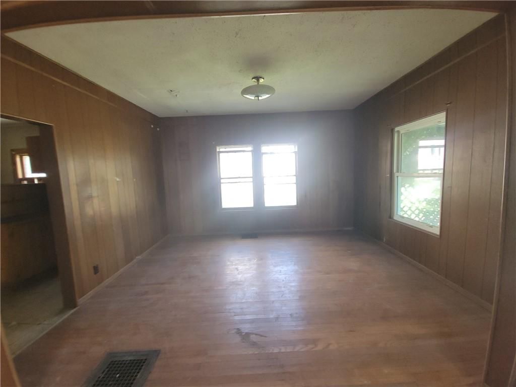 1015 Main Street — photo 4