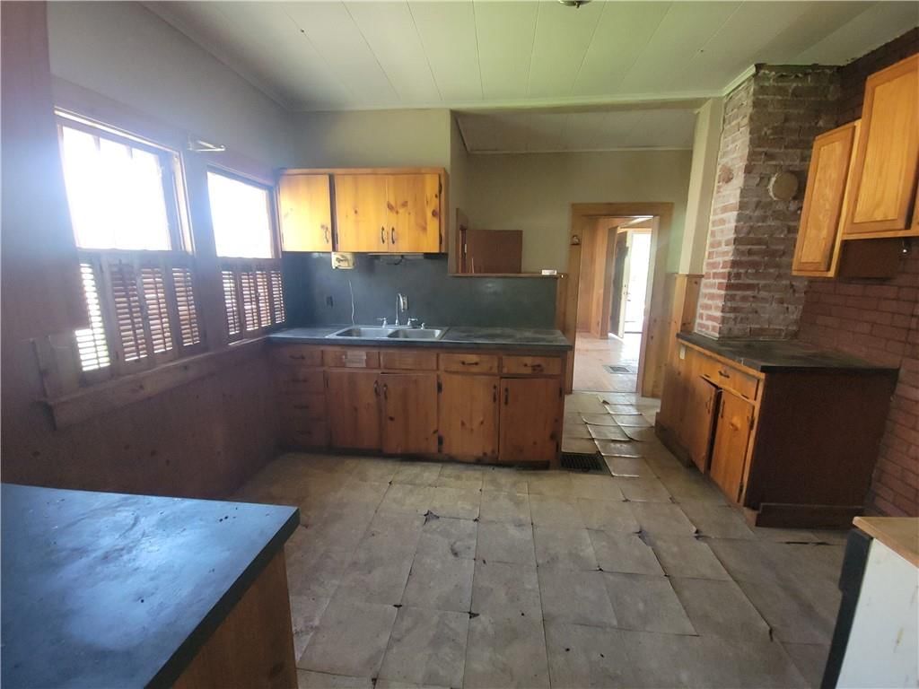 1015 Main Street — photo 7