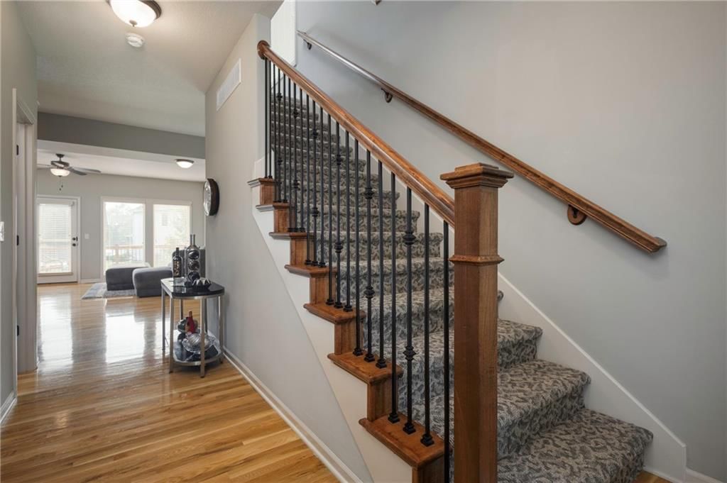 Photo 7 of 44 - 8509 N Highland Avenue