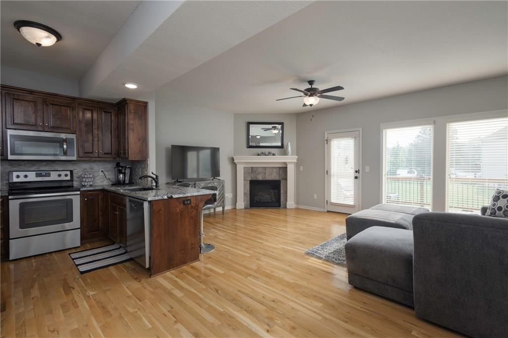Photo 9 of 44 - 8509 N Highland Avenue