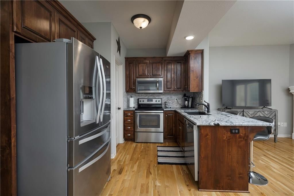 Photo 10 of 44 - 8509 N Highland Avenue