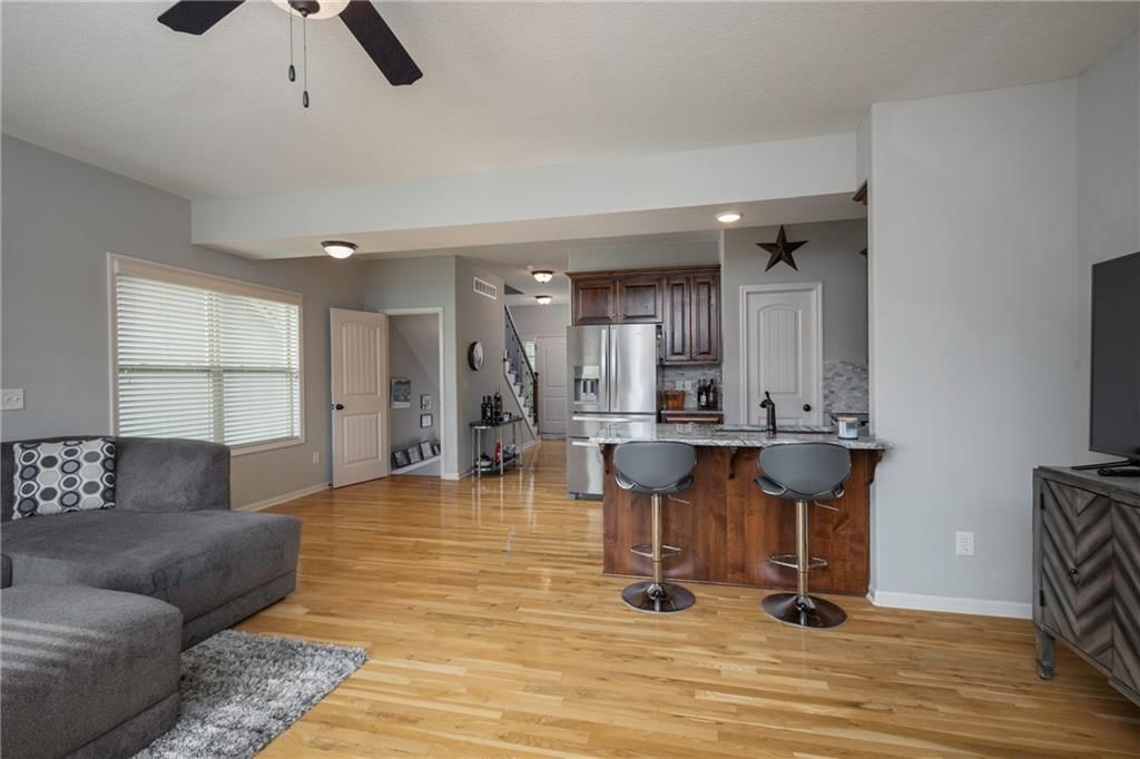Photo 18 of 44 - 8509 N Highland Avenue