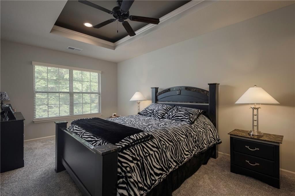 Photo 22 of 44 - 8509 N Highland Avenue