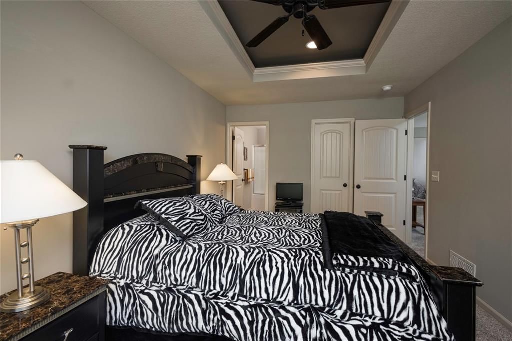 Photo 23 of 44 - 8509 N Highland Avenue