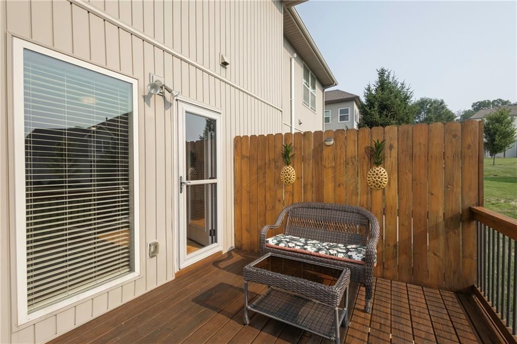 Photo 33 of 44 - 8509 N Highland Avenue