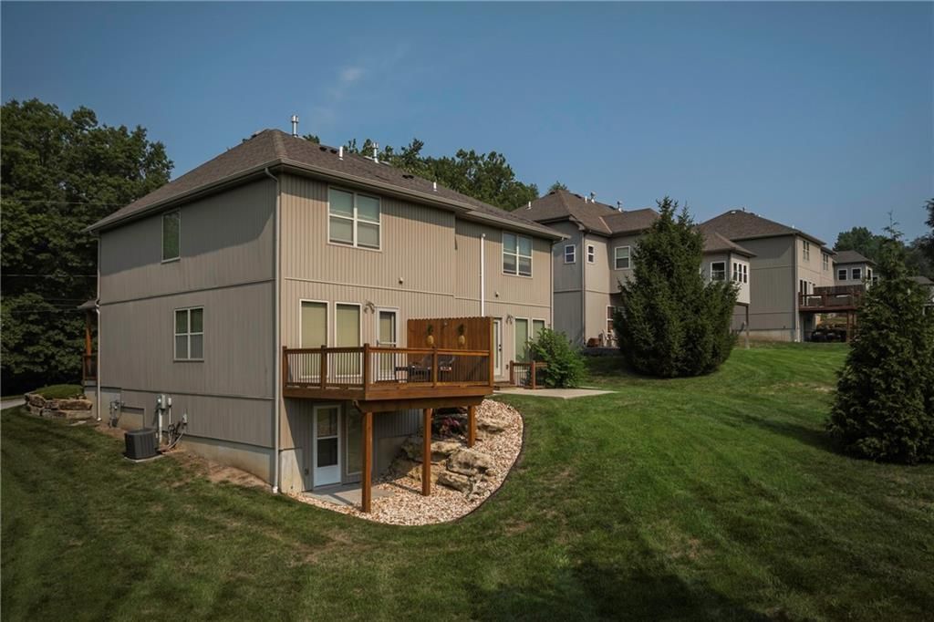Photo 39 of 44 - 8509 N Highland Avenue