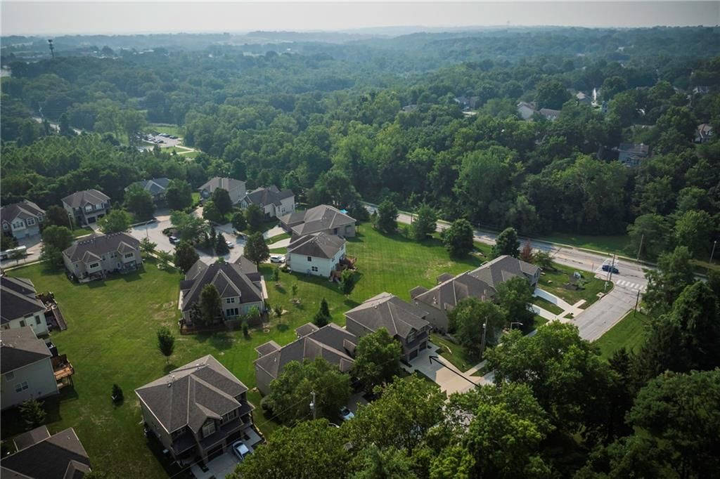 Photo 42 of 44 - 8509 N Highland Avenue