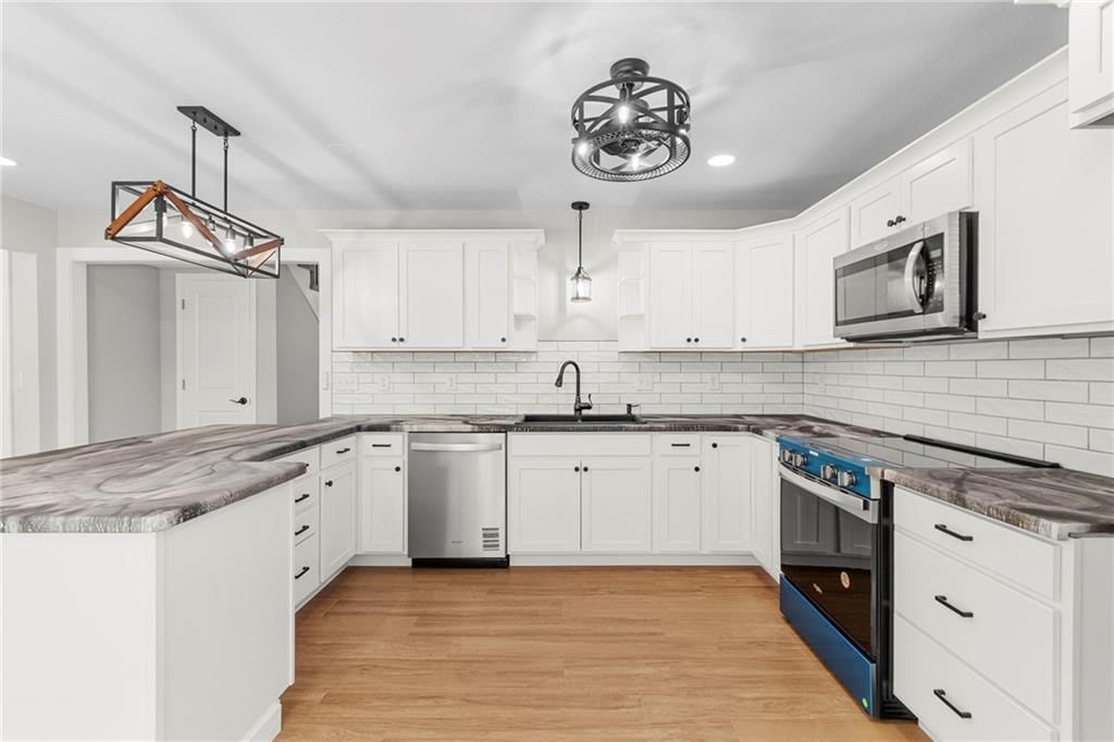 1000 Woodcliffe Drive — photo 11