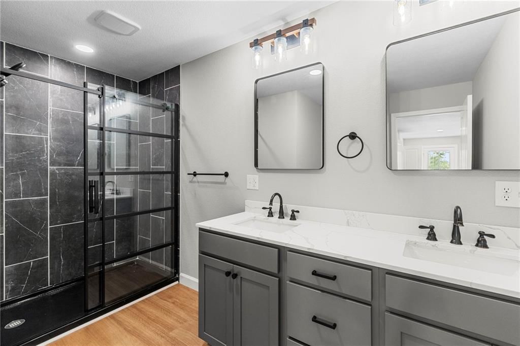 1000 Woodcliffe Drive — photo 19