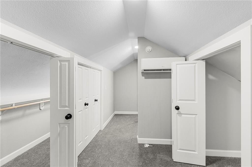 1000 Woodcliffe Drive — photo 32