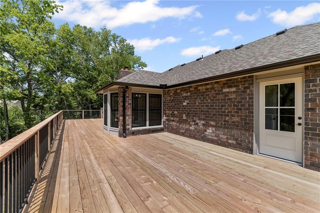 1000 Woodcliffe Drive — photo 40