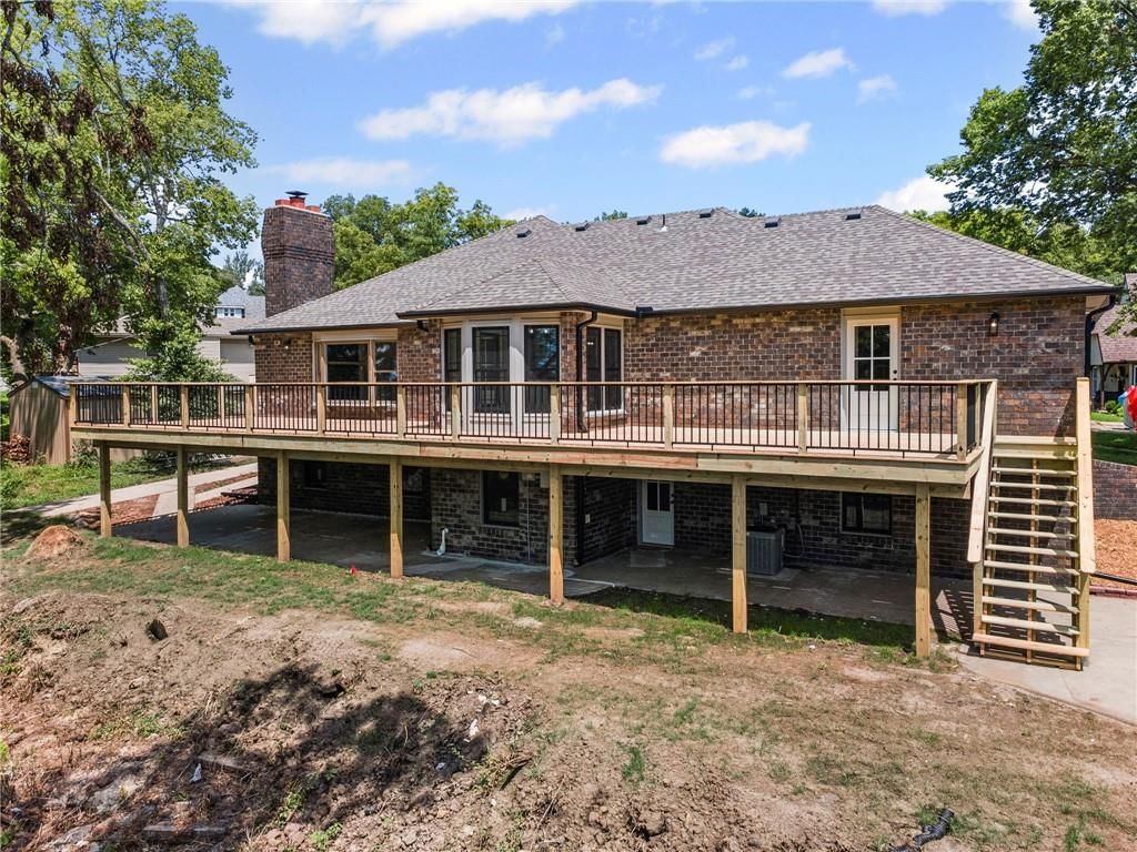 1000 Woodcliffe Drive — photo 43