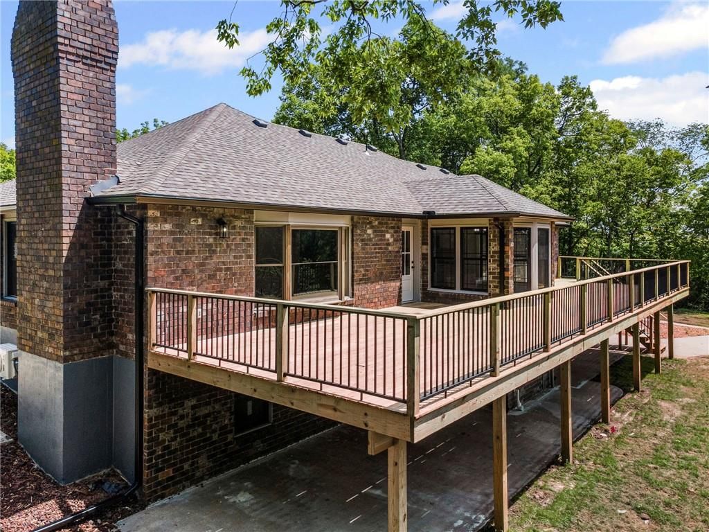 1000 Woodcliffe Drive — photo 44