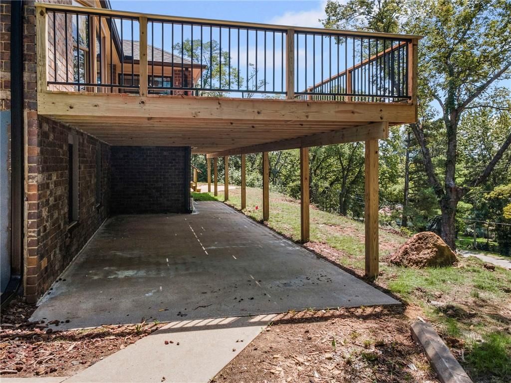 1000 Woodcliffe Drive — photo 45