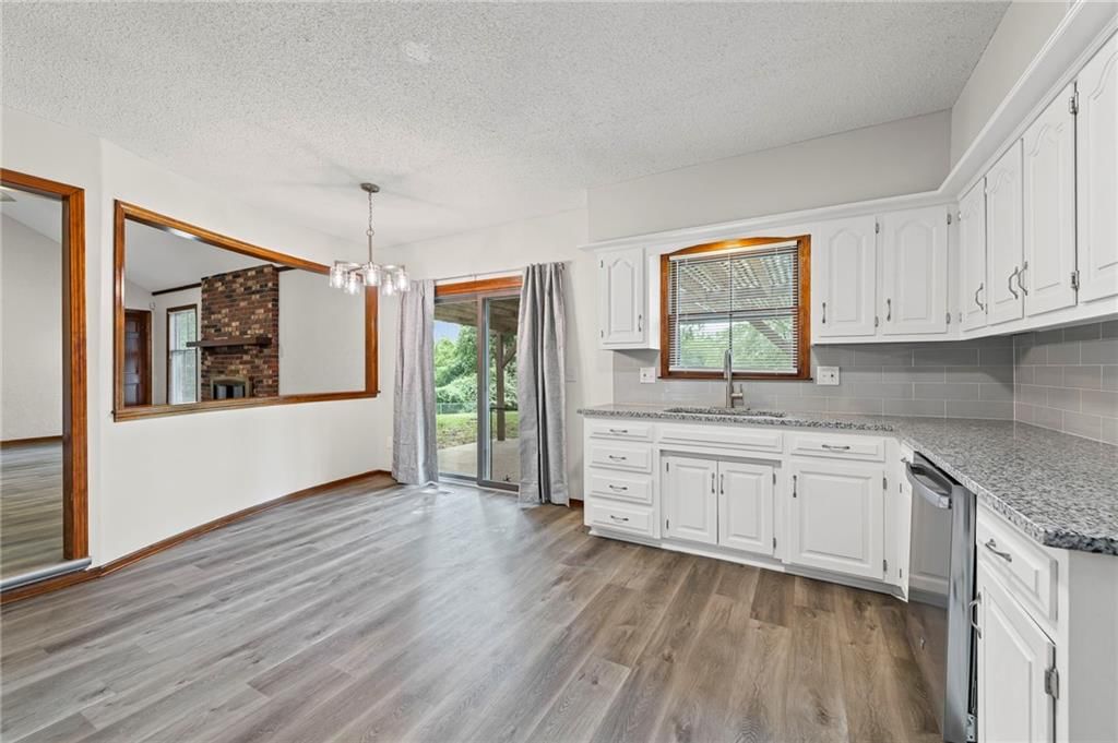 Photo 11 of 34 - 8600 Elm Avenue