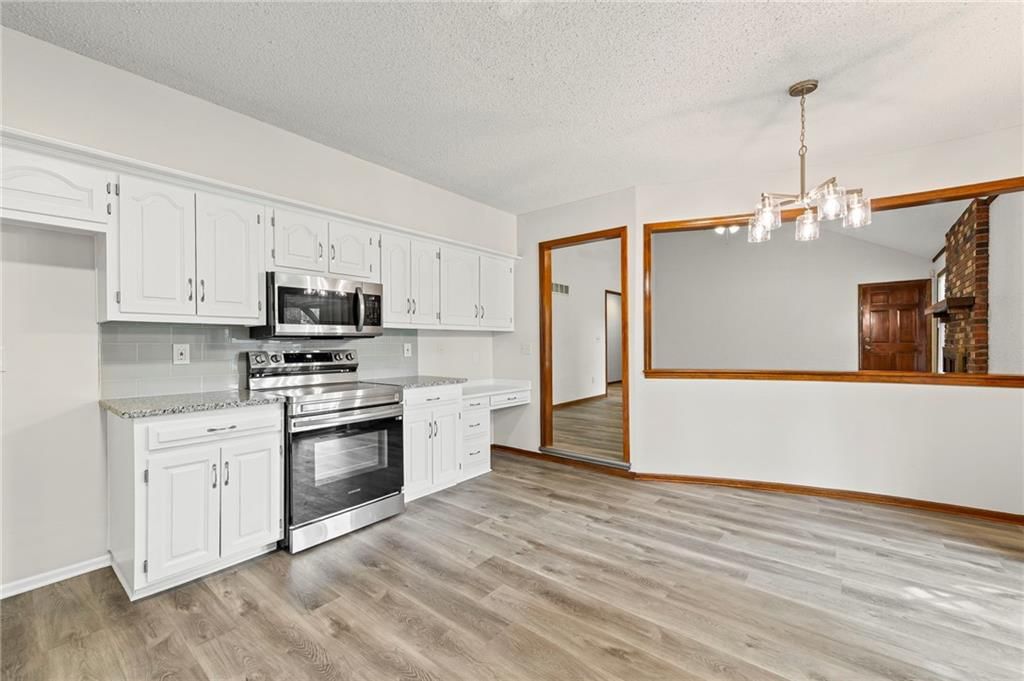 Photo 12 of 34 - 8600 Elm Avenue