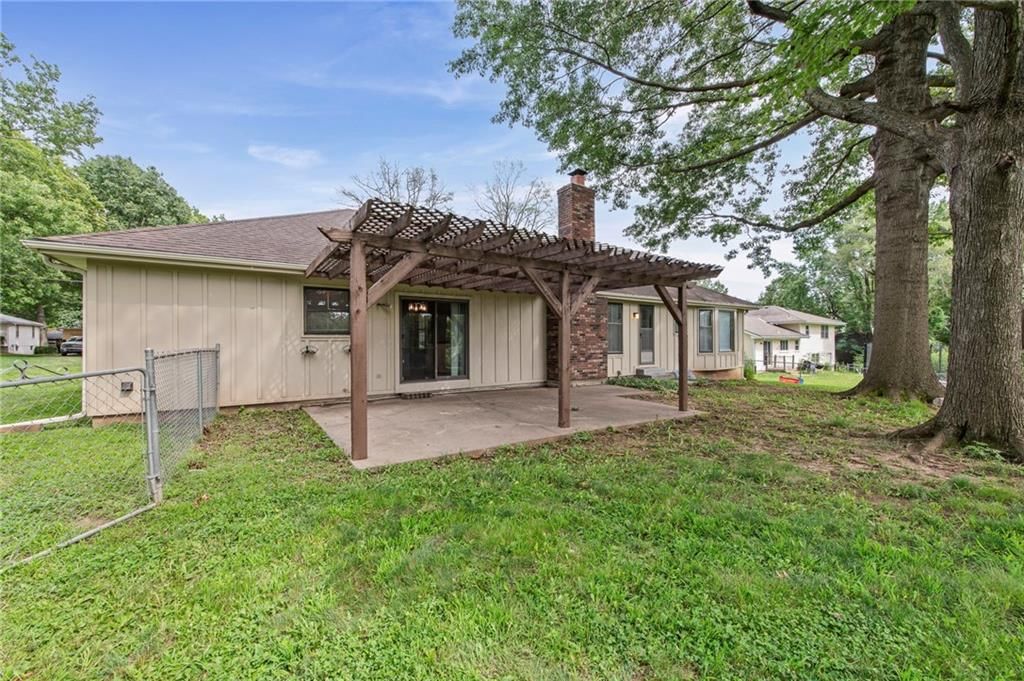 Photo 31 of 34 - 8600 Elm Avenue