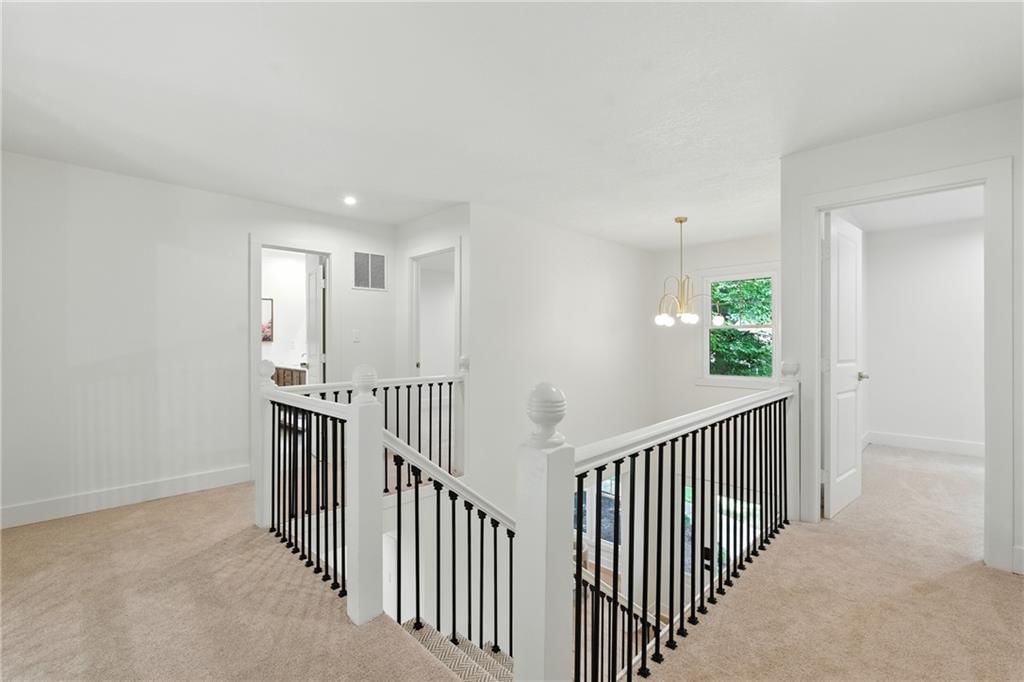 Photo 19 of 42 - 8200 W 101st Street