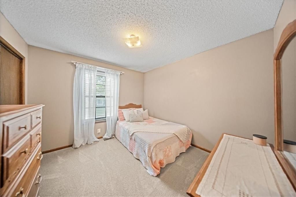 Photo 19 of 30 - 16201 W 124th Circle