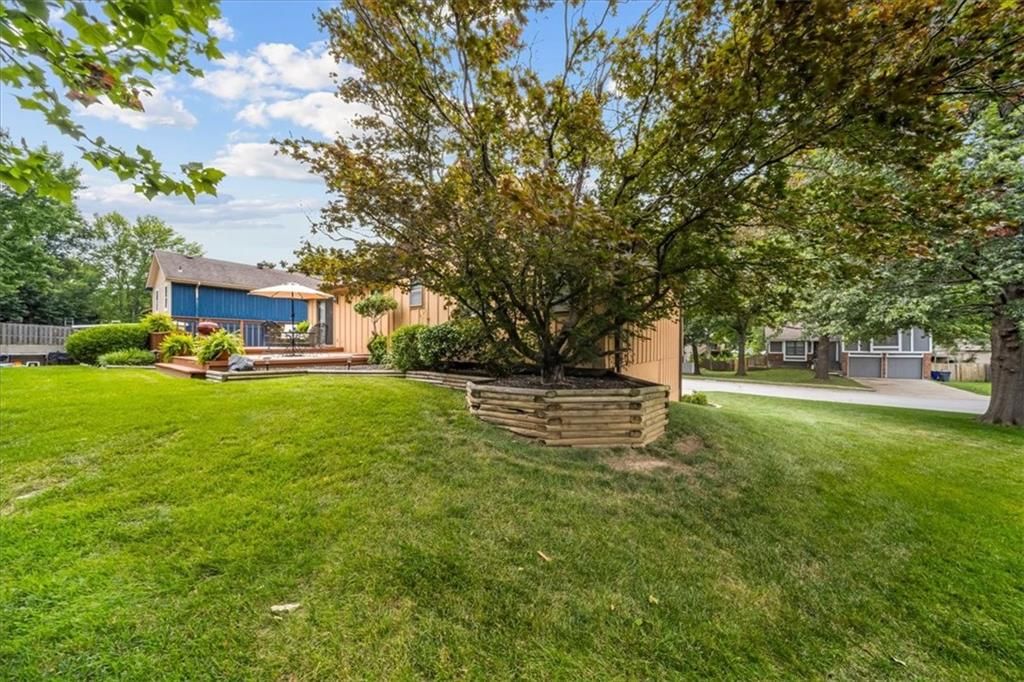Photo 23 of 30 - 16201 W 124th Circle