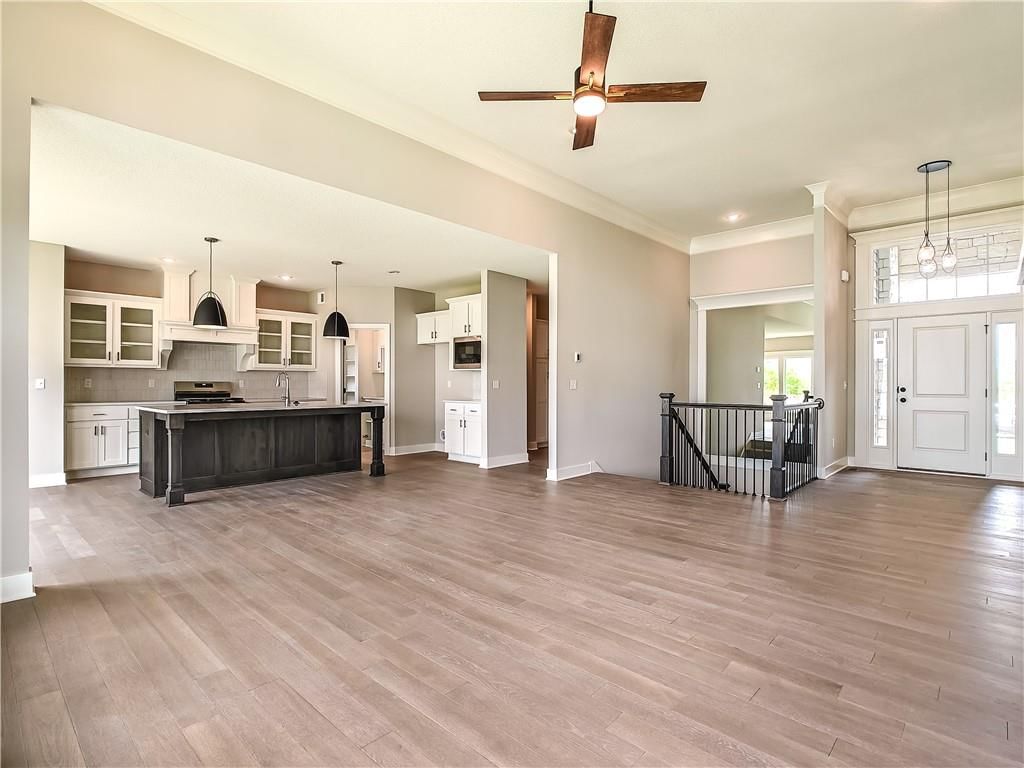 9323 Pickering Street — photo 8