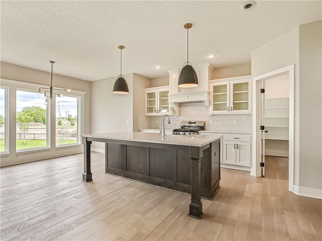 9323 Pickering Street — photo 10