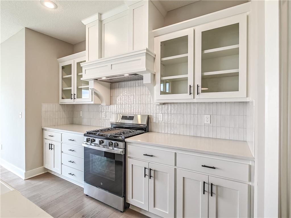 9323 Pickering Street — photo 11