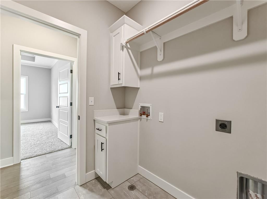 9323 Pickering Street — photo 32