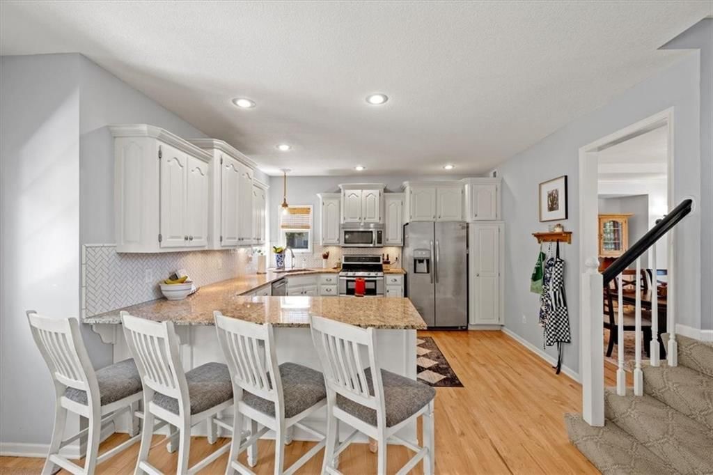 Photo 9 of 27 - 15765 S Stagecoach Drive